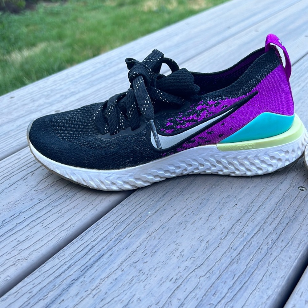 Girls Nike Sneakers-Epic React